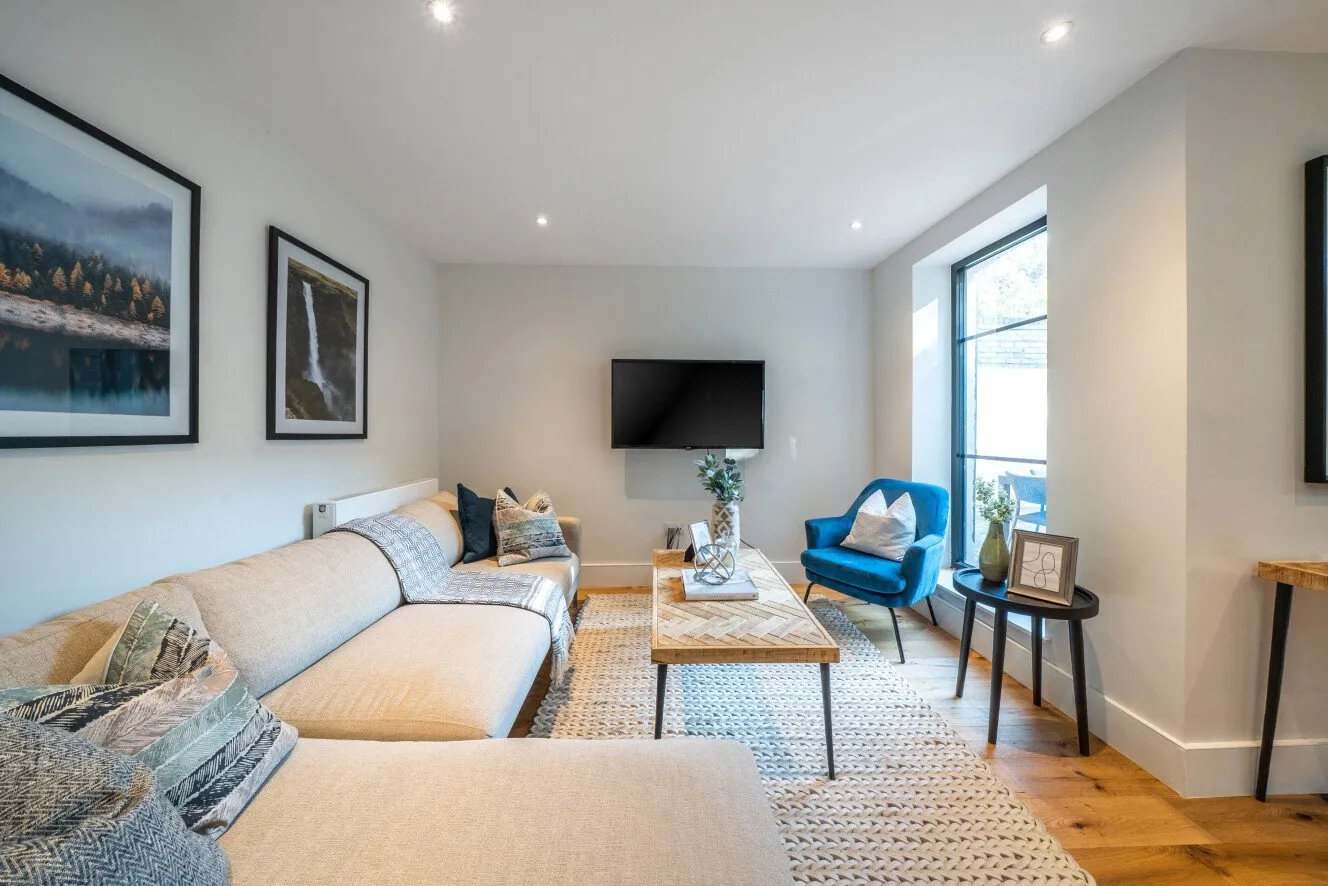 3 bed Ground Flat
