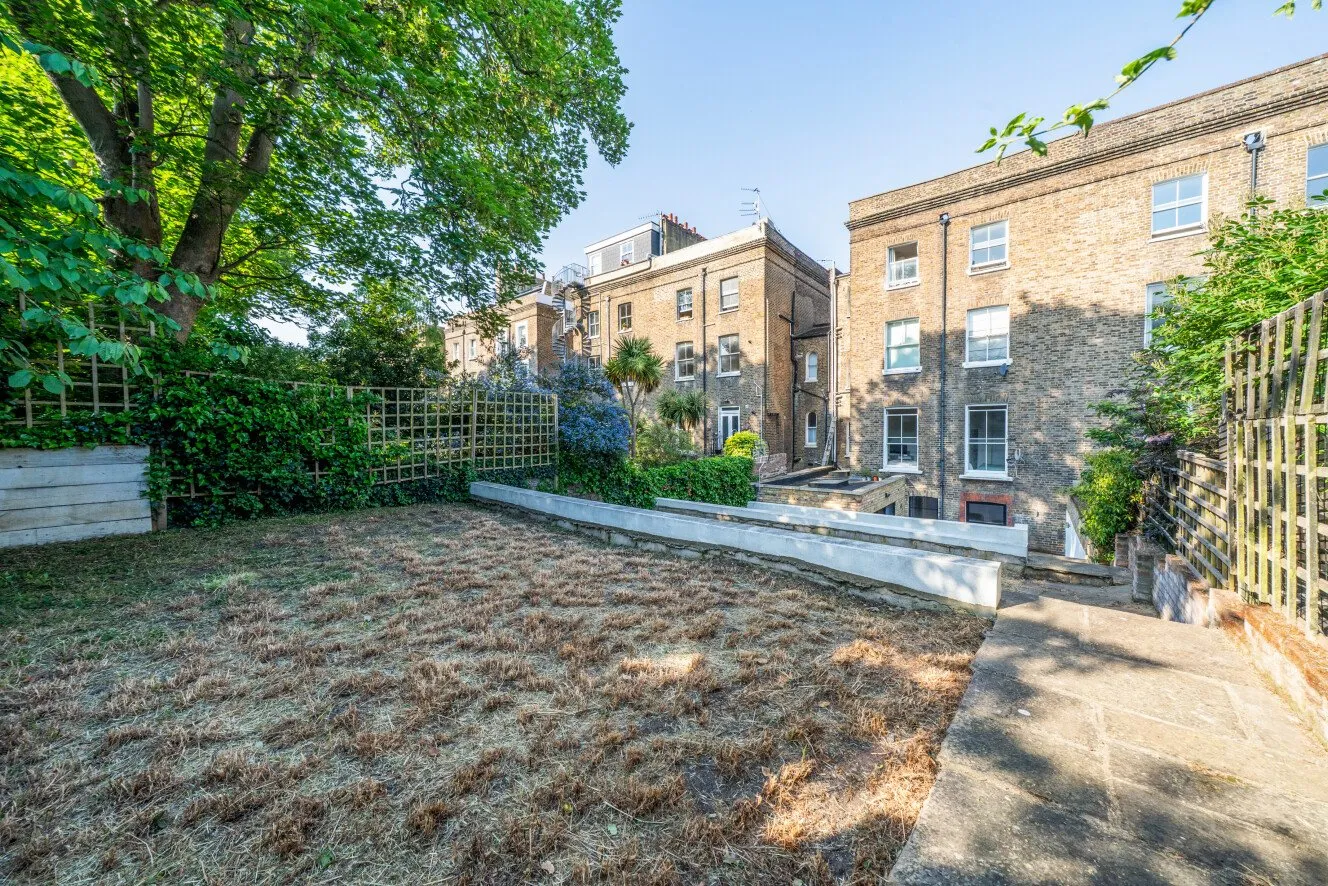 3 bed Ground Flat