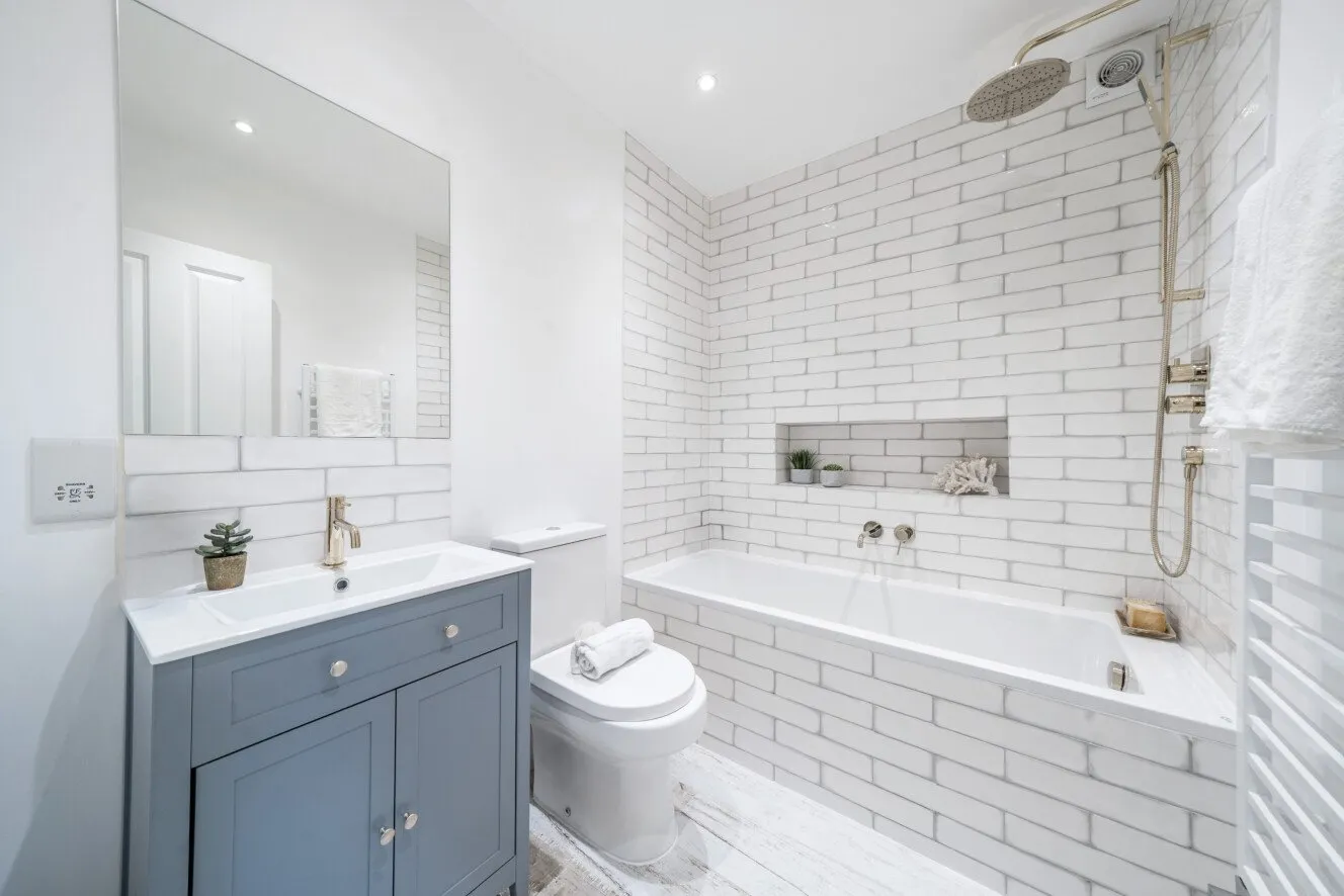 3 bed Ground Flat