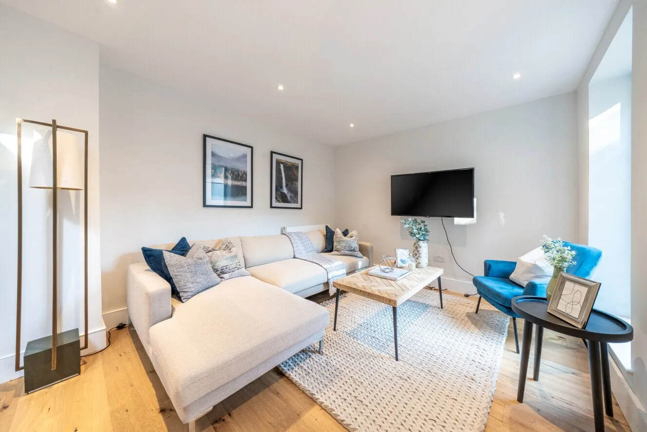 3 bed Ground Flat