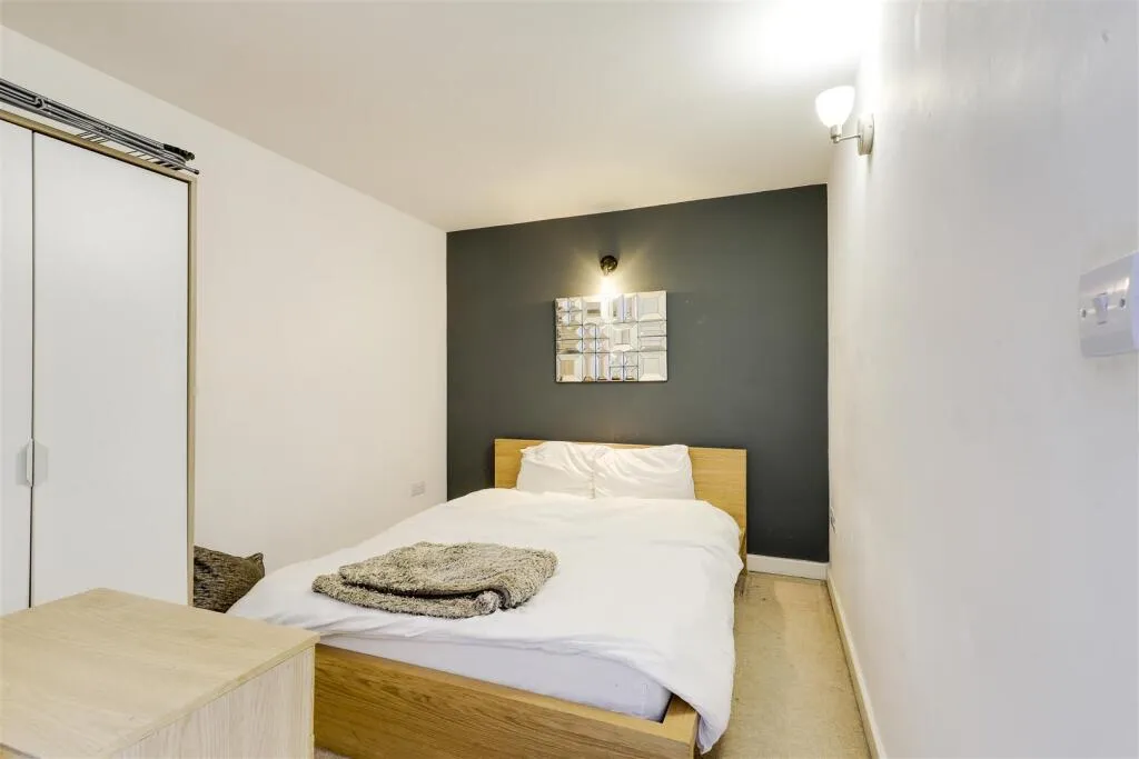 1 bed Apartment