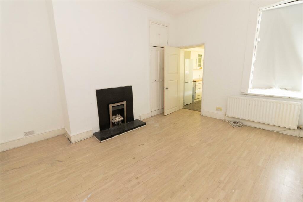 3 bed Apartment