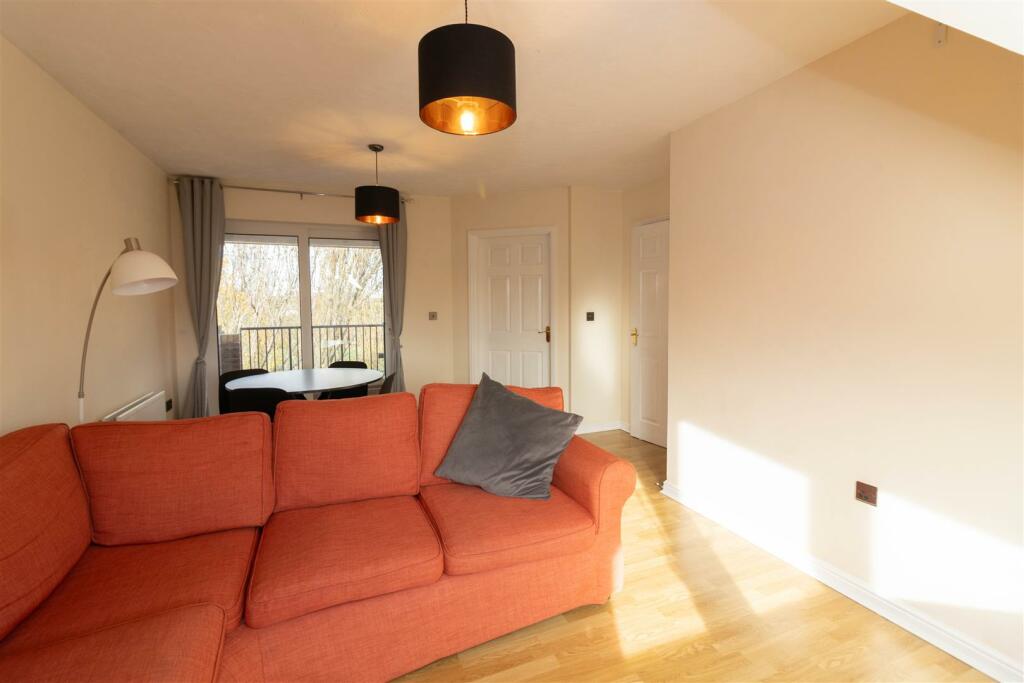 2 bed Apartment
