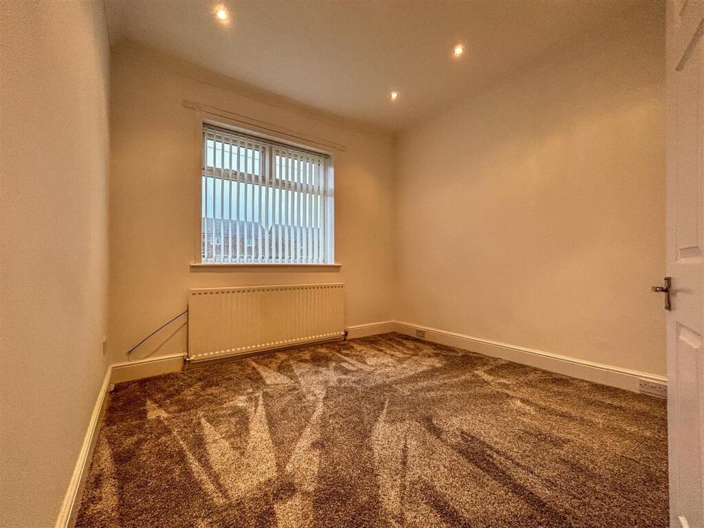 2 bed Semi-Detached Bungalow