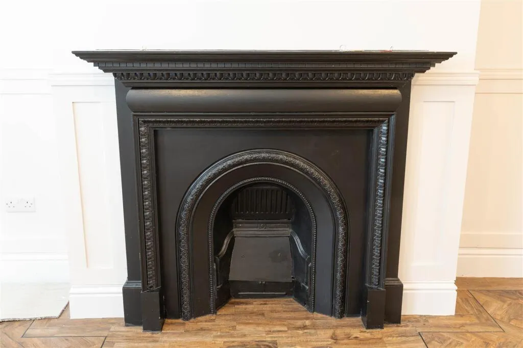 4 bed Terraced