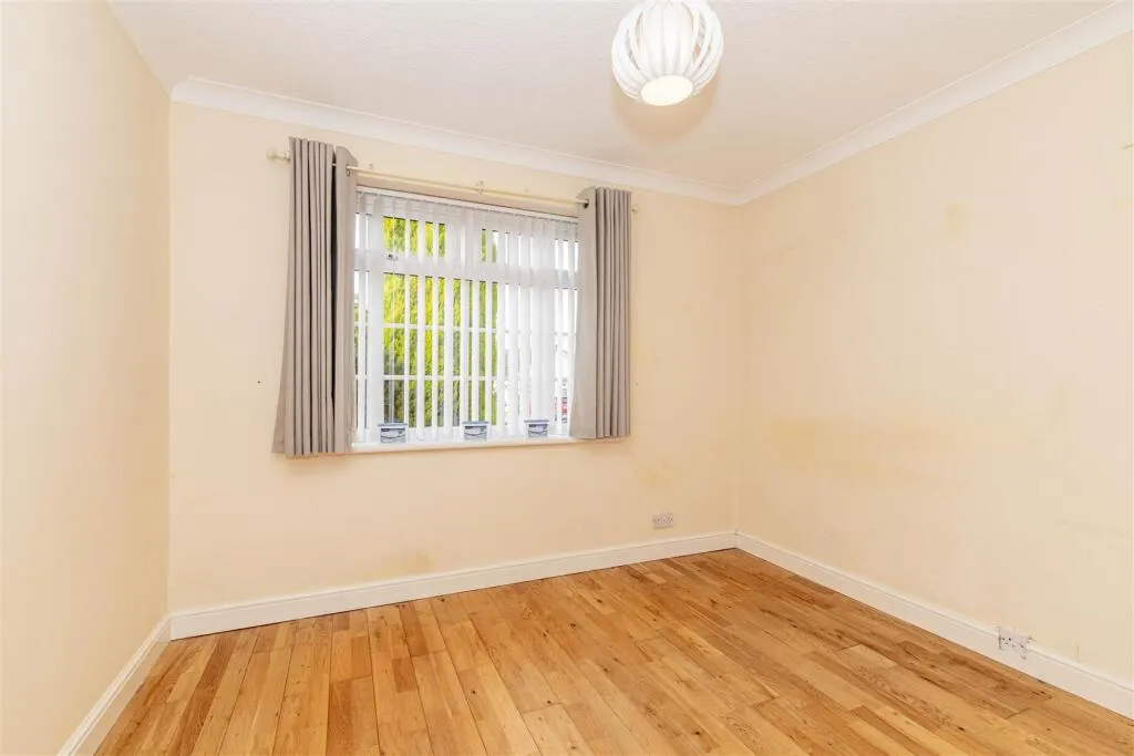 3 bed Semi-Detached Bungalow