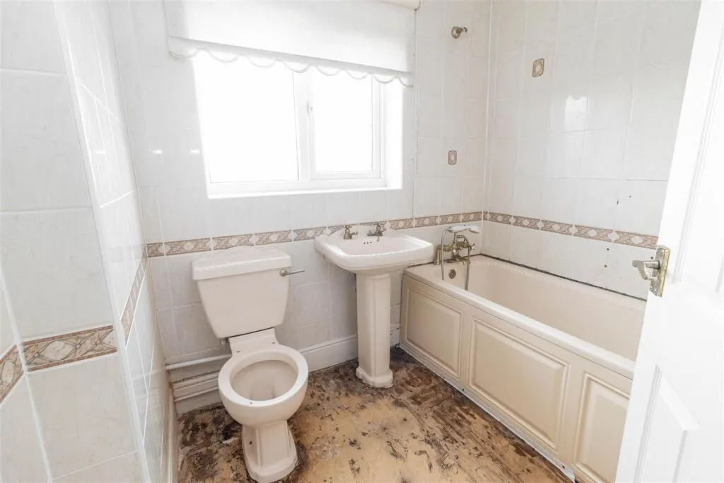 3 bed Semi-Detached