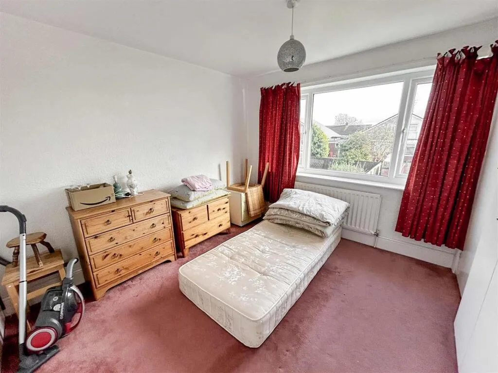 3 bed Semi-Detached