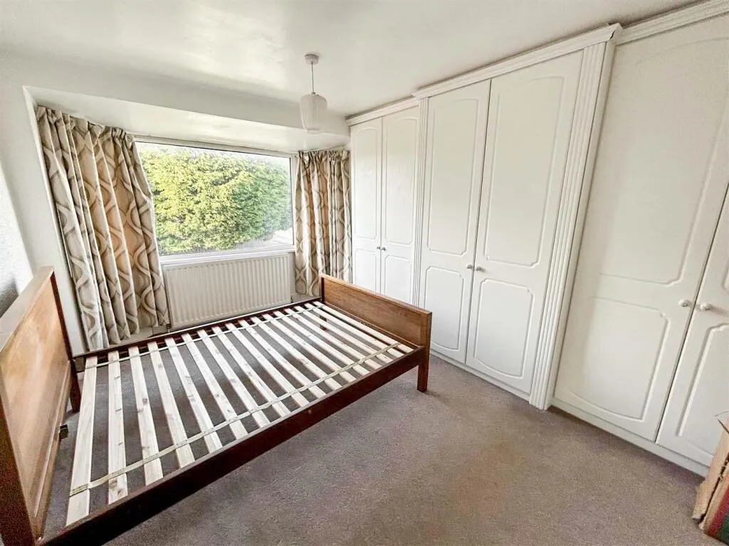 3 bed Semi-Detached