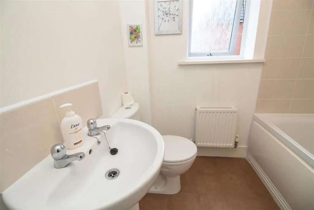 2 bed House