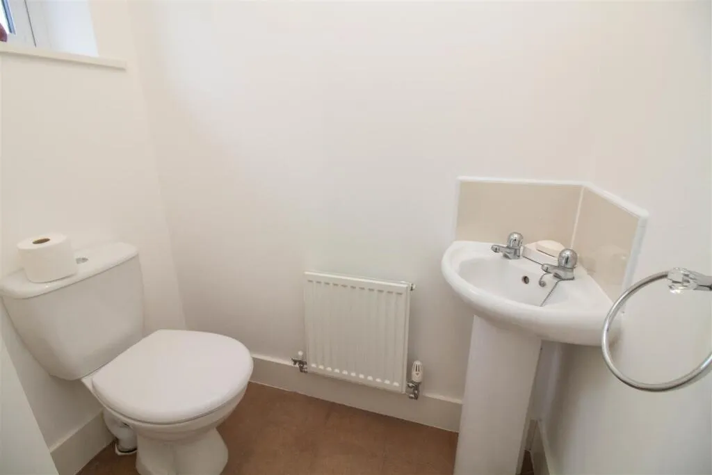 2 bed House