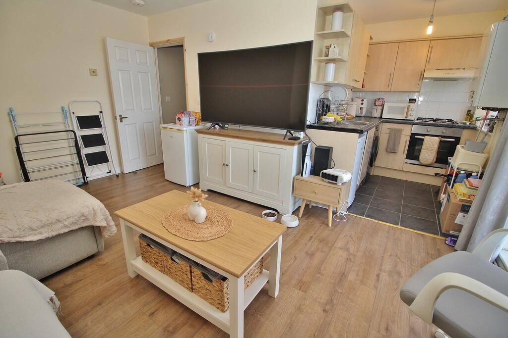 2 bed Apartment