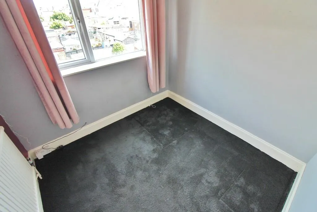 3 bed Terraced