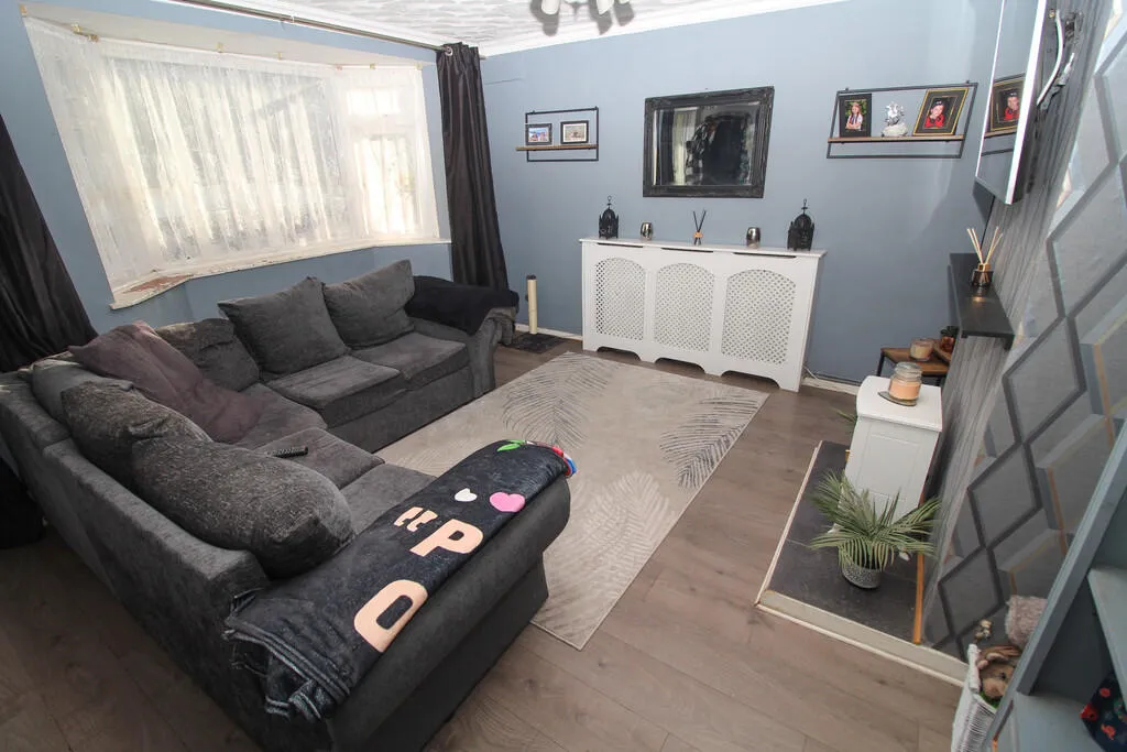 3 bed Terraced