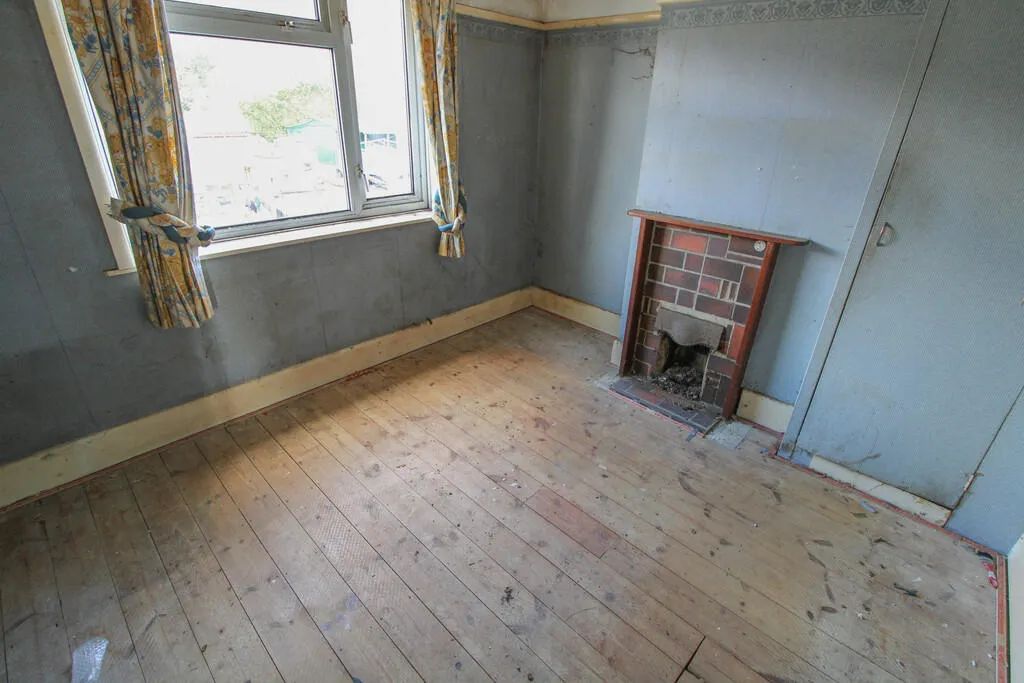 3 bed Terraced