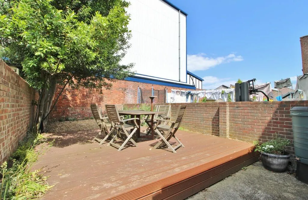 3 bed Terraced