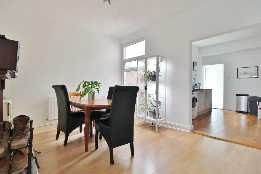 3 bed Terraced