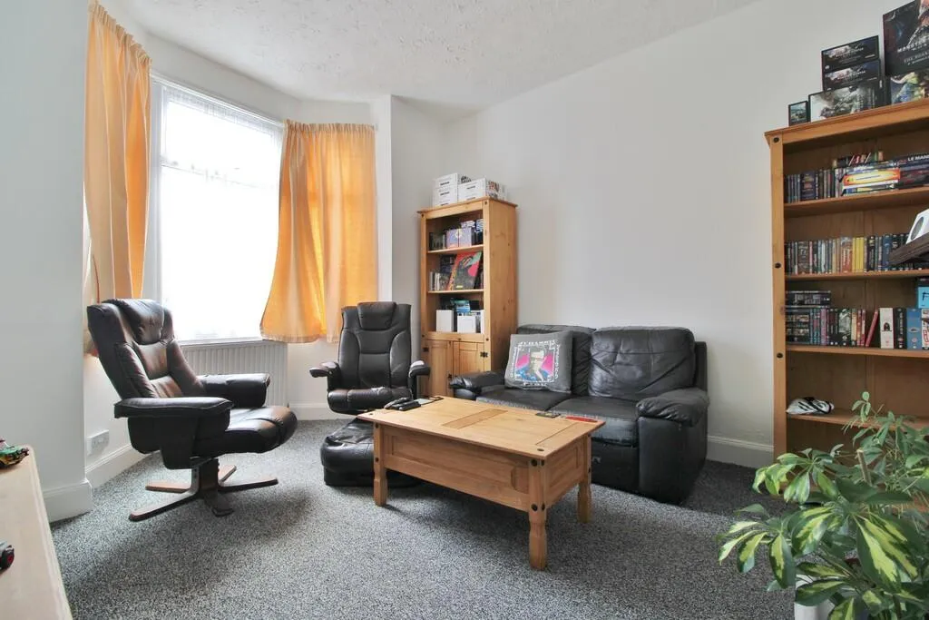 3 bed Terraced