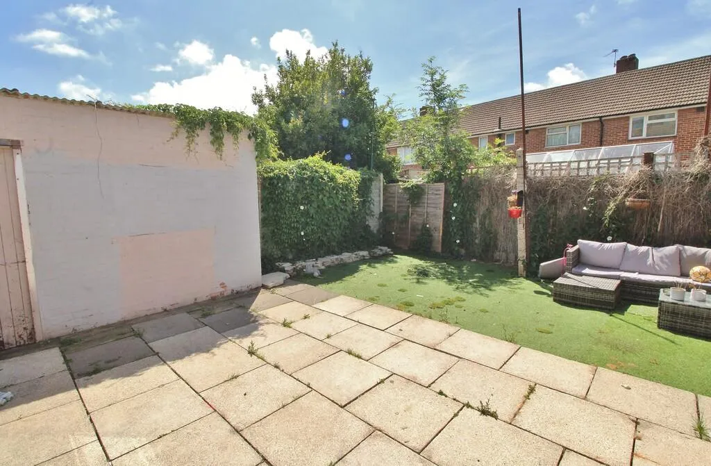 3 bed Terraced