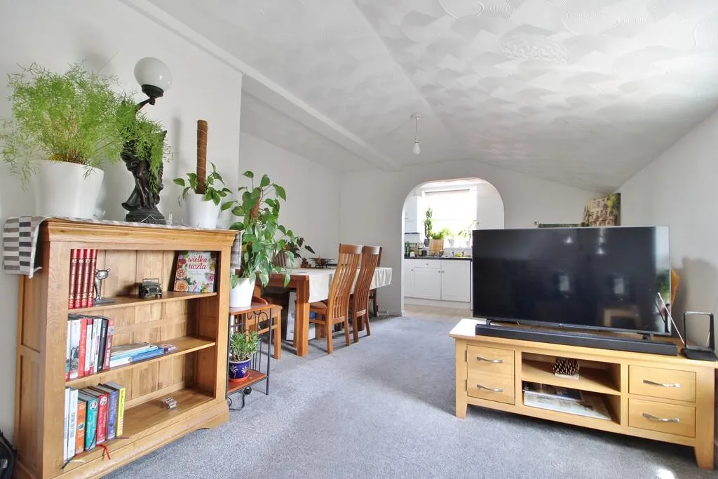 2 bed Apartment