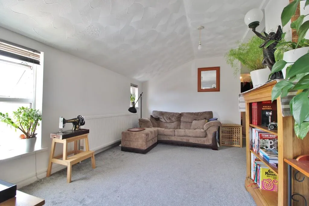 2 bed Apartment