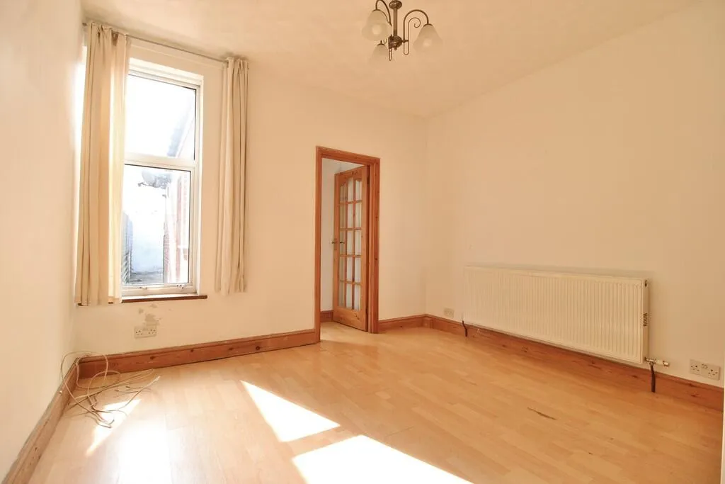 2 bed Terraced