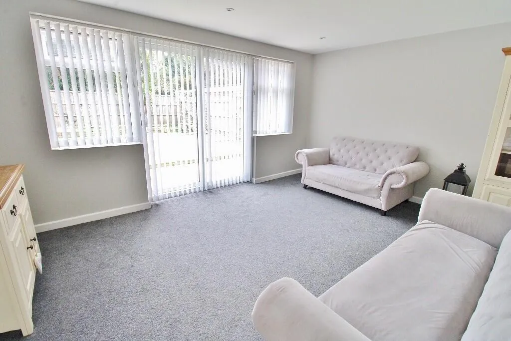 4 bed Semi-Detached