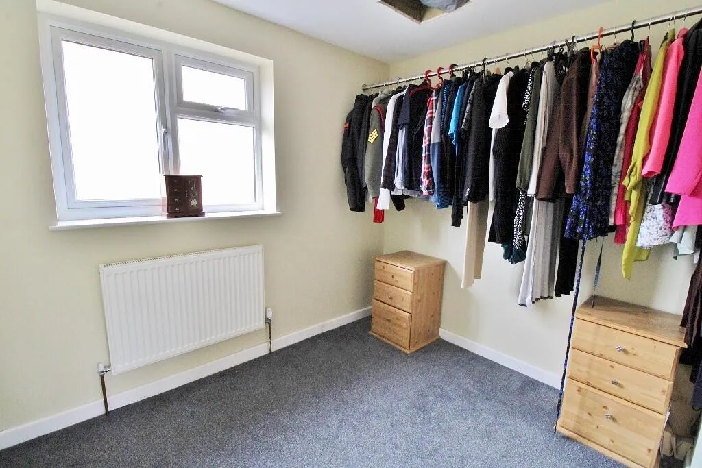 4 bed Semi-Detached