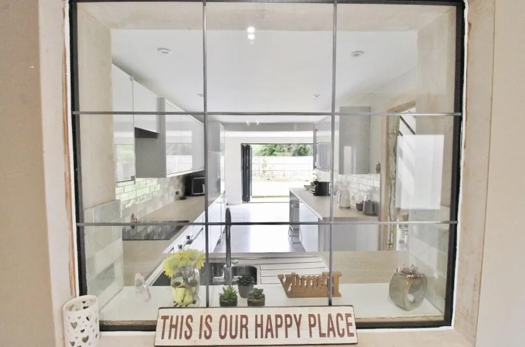 4 bed Semi-Detached
