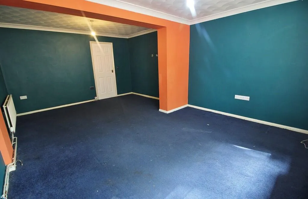 3 bed Terraced