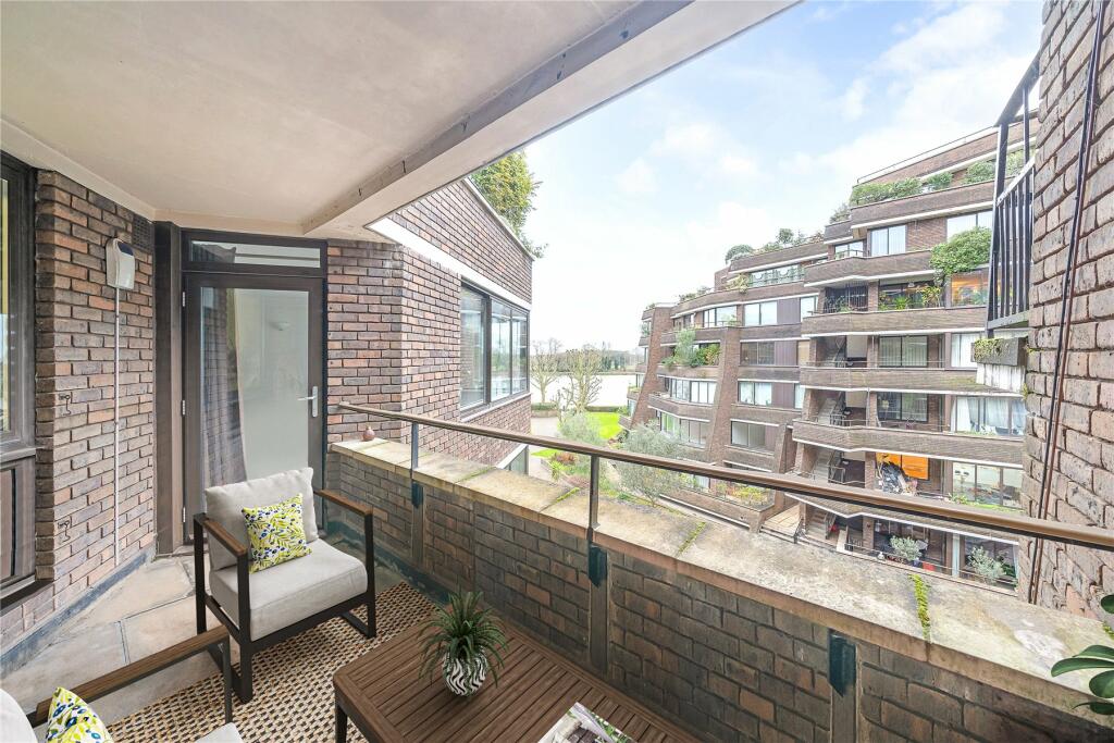 3 bed Apartment