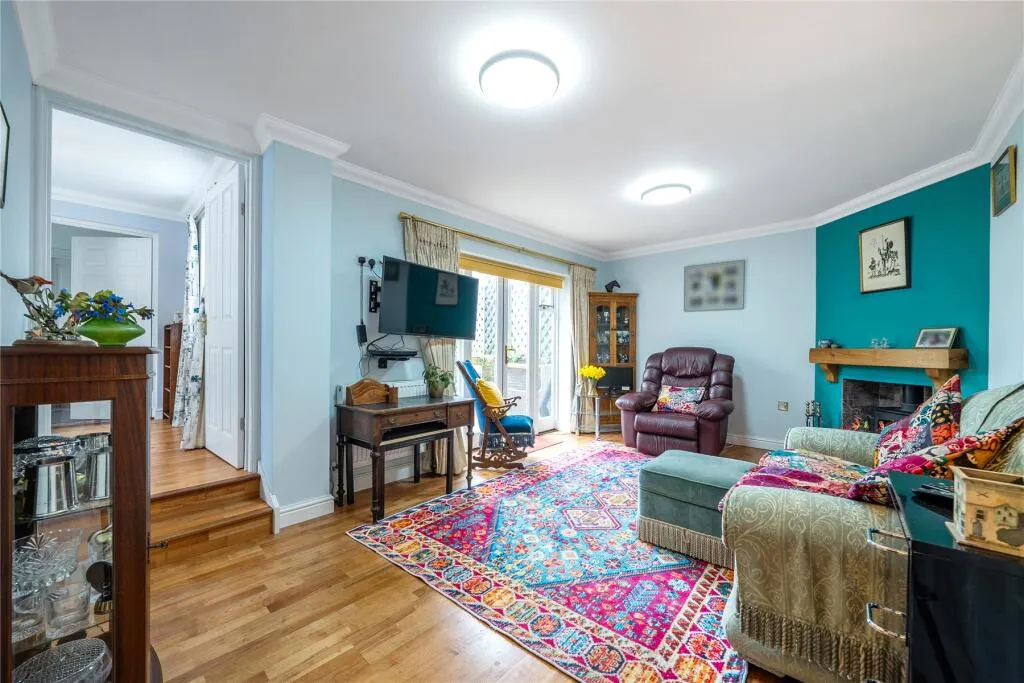 4 bed End of Terrace
