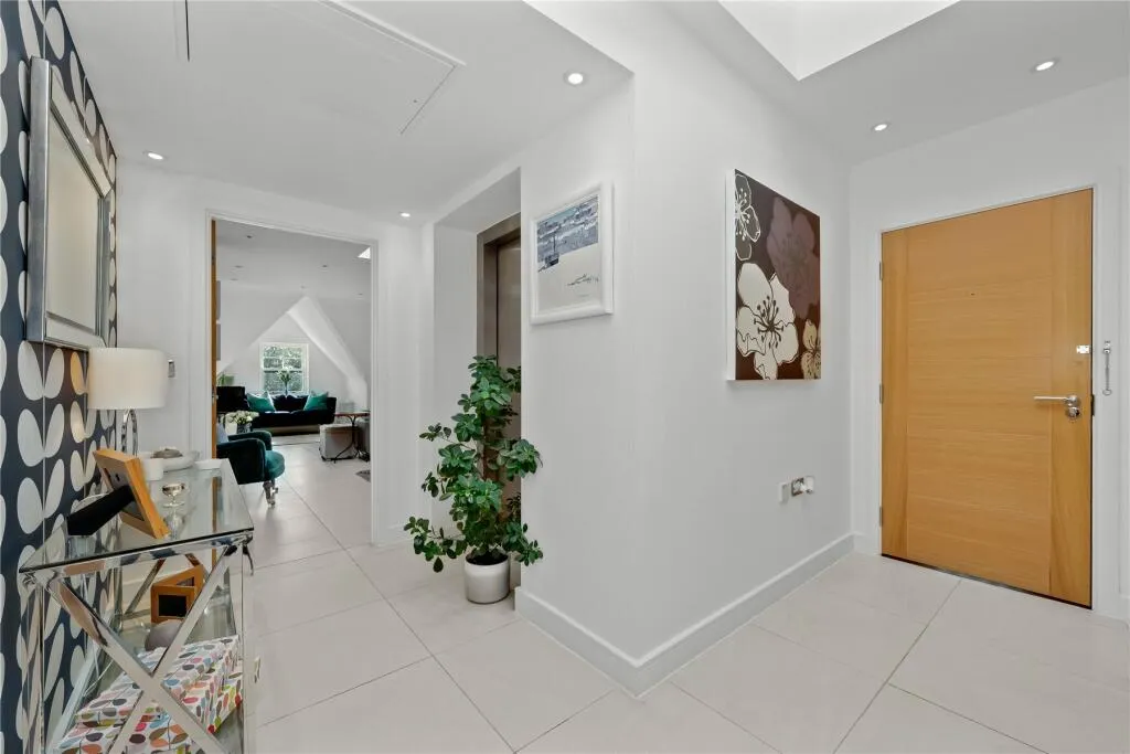 2 bed Penthouse