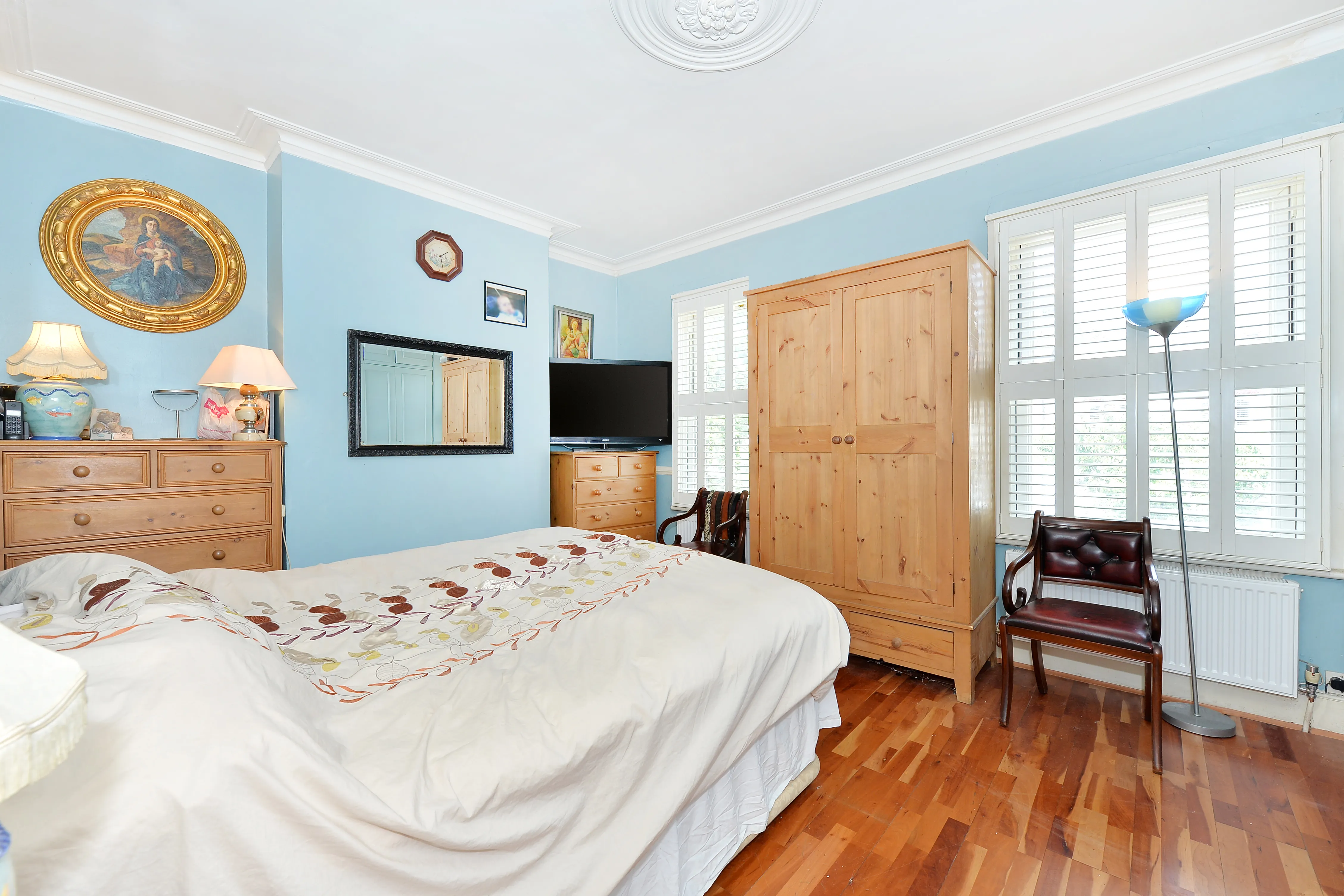 5 bed Terraced