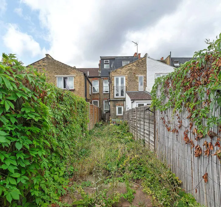 1 bed Ground Flat