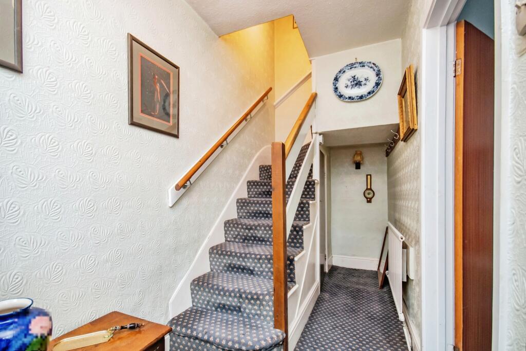 3 bed End of Terrace