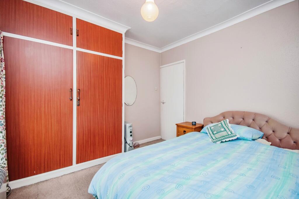3 bed End of Terrace