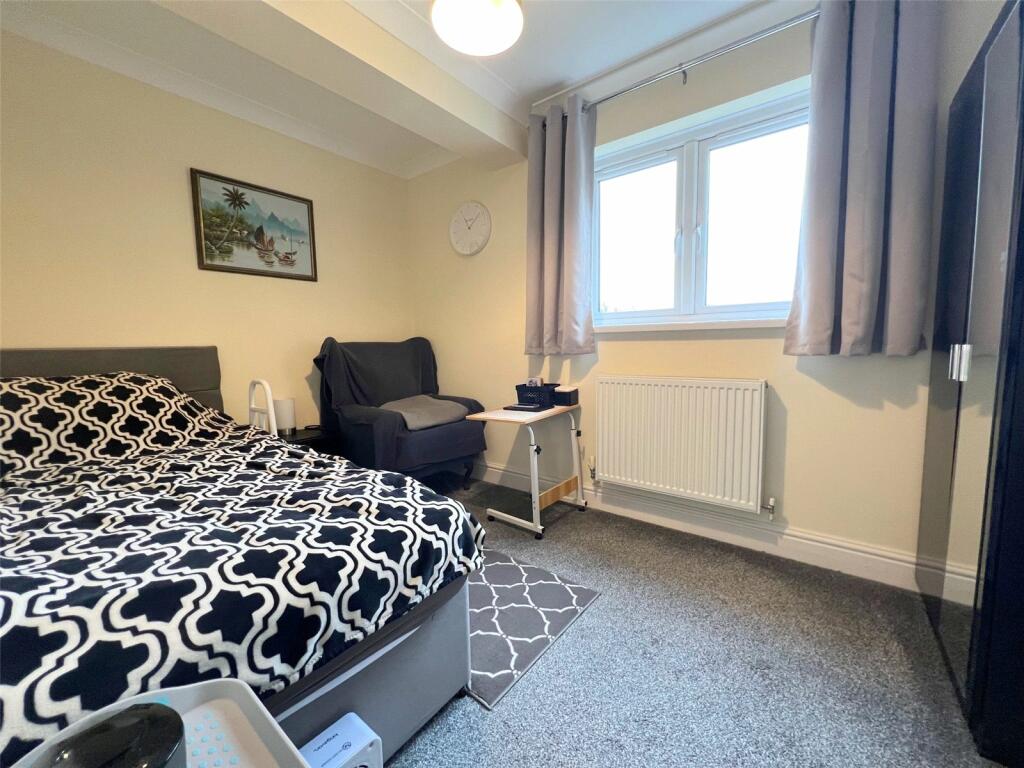 3 bed Town House