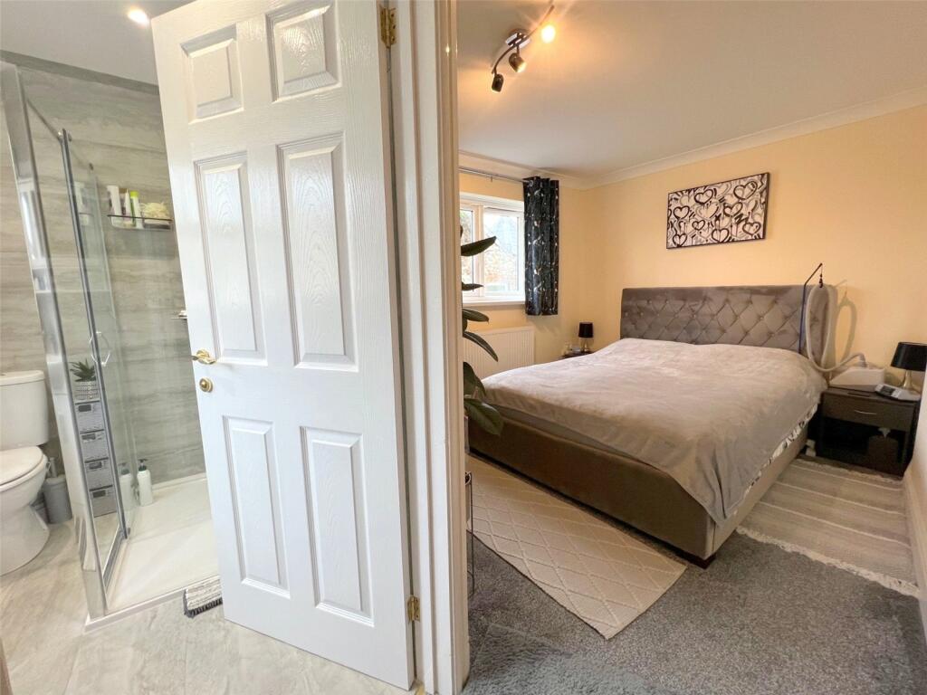 3 bed Town House