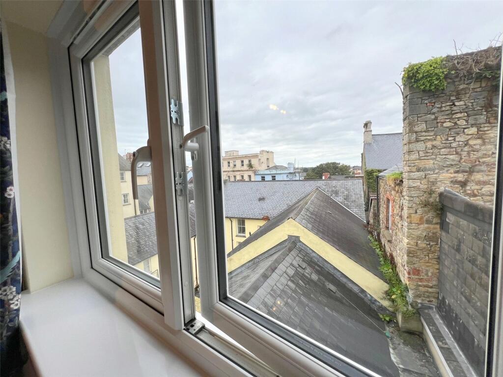 3 bed Town House