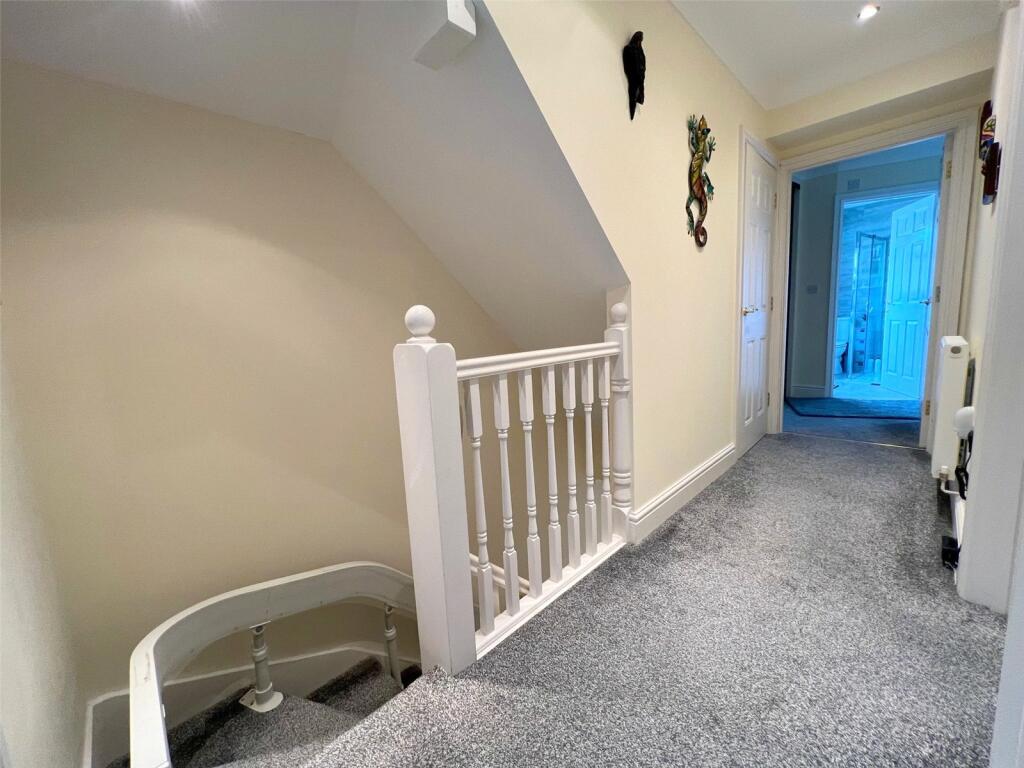3 bed Town House