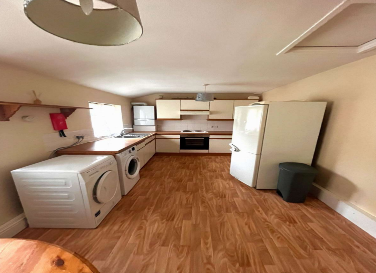 2 bed End of Terrace