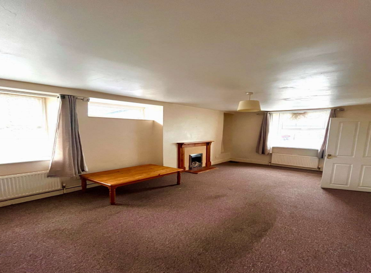 2 bed End of Terrace
