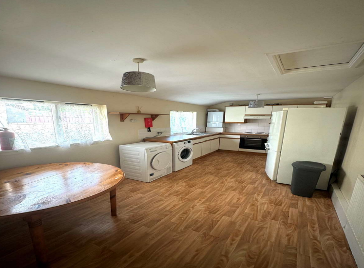 2 bed End of Terrace