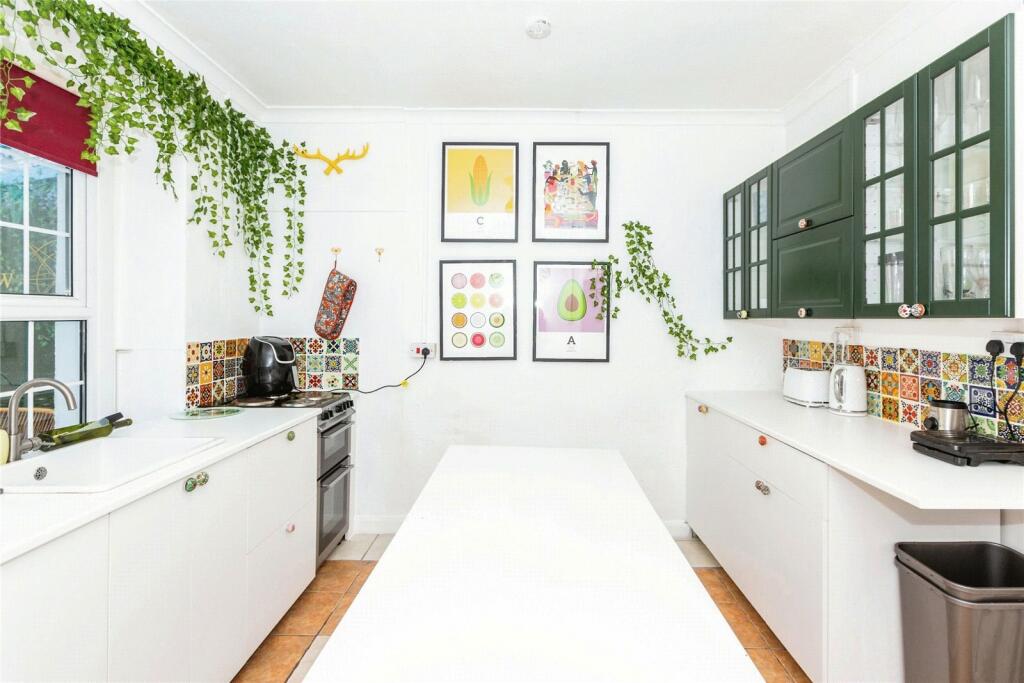 2 bed End of Terrace