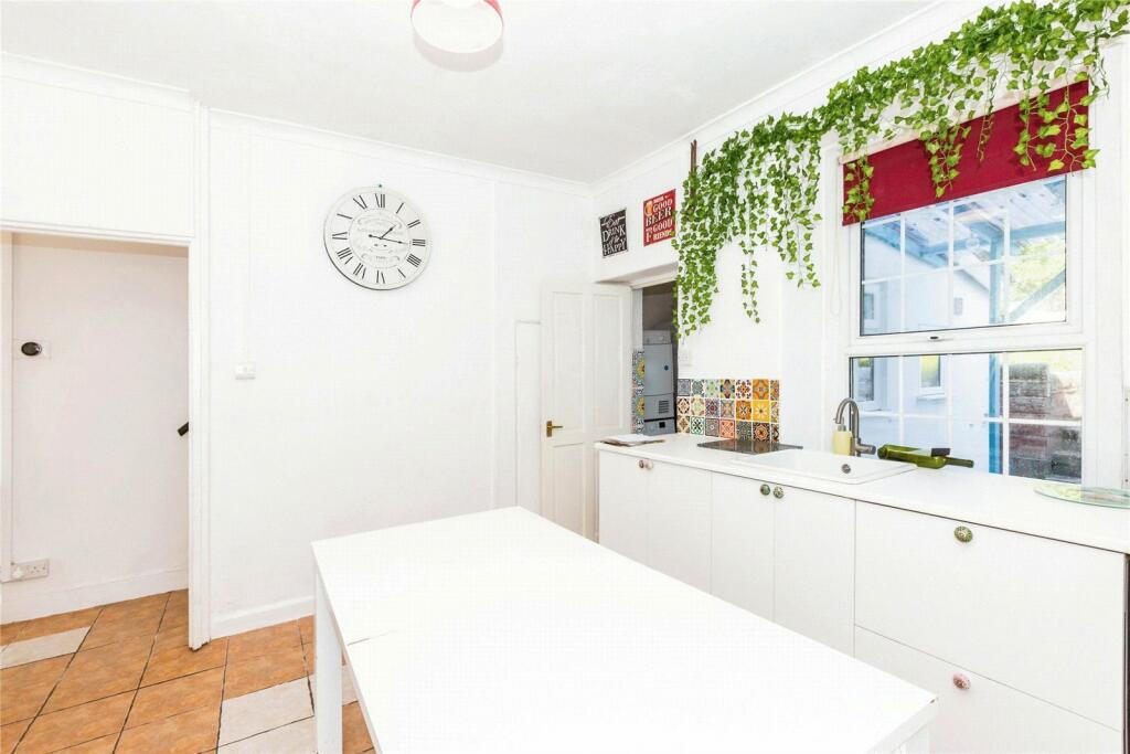 2 bed End of Terrace