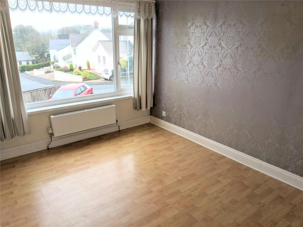 4 bed Detached