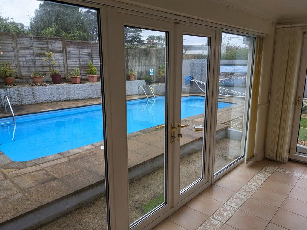 4 bed Detached