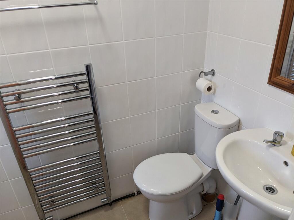 4 bed Detached