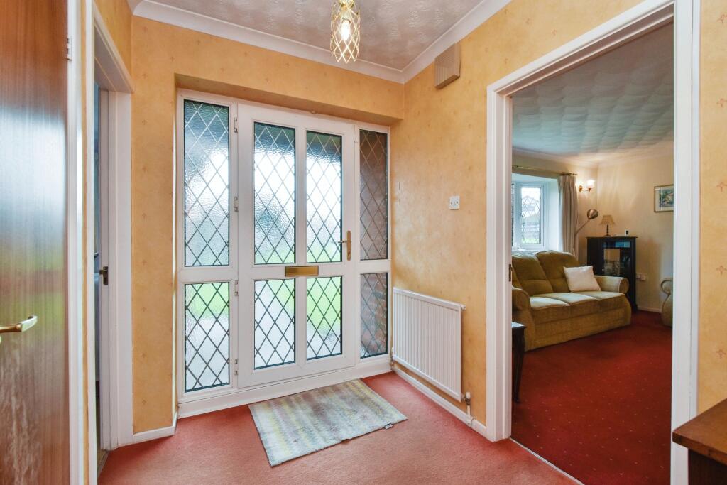 2 bed Detached Bungalow